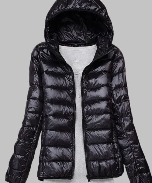 Lightweight women's puffer jacket front view Spring autumn puffer jacket for women Stylish lightweight jacket for women in beige Fashionable puffer coat for women side view