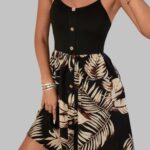 Summer Explosive Halter Dress with tropical print, short Summer Explosive Halter Dress, Lightweight breathable fabric of Summer Explosive Halter Dress, Summer Explosive Halter Dress on beach