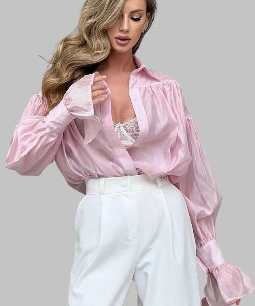 Women's oversized tops for summer casual streetwear look, Trendy oversized top for young women, Comfy and cool oversized top, Oversized street style top for women