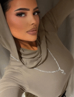 casual hooded crop top outfit, trendy long sleeve crop top, cozy everyday hooded top, stylish casual long sleeve top, versatile hooded crop top outfit