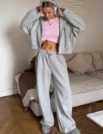 cropped zipper sports hoodie, oversized zipper hoodie for women, stretchable gym hoodie with zipper, breathable workout hoodie for women