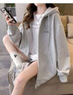 women’s hoodie with pockets and zipper