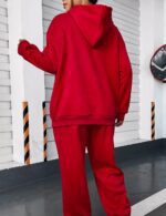 trendy fleece hoodie outfit for women