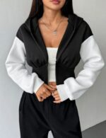 Cozy knitted hoodie for workouts